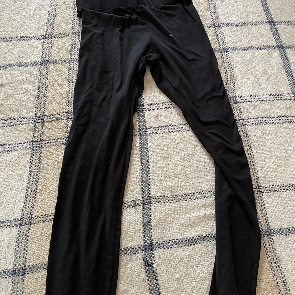 Aeropostale Black Leggings Modern Design